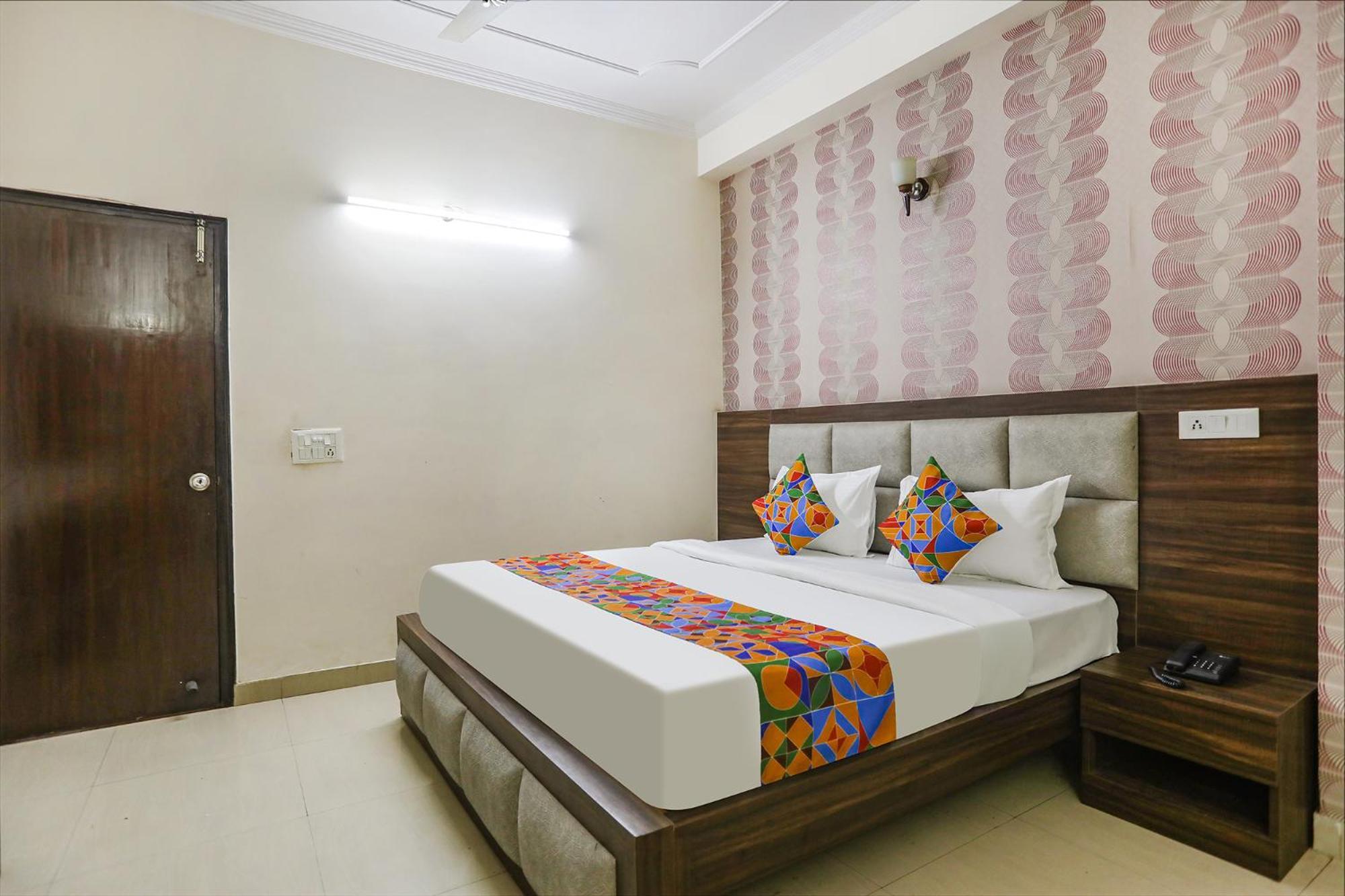 Fabhotel Corporate Stay Noida Kültér fotó